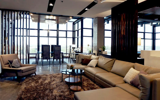 Desain Rumah Industrial Luxe: Menggabungkan Keanggunan dan Unsur Industri Kasar
